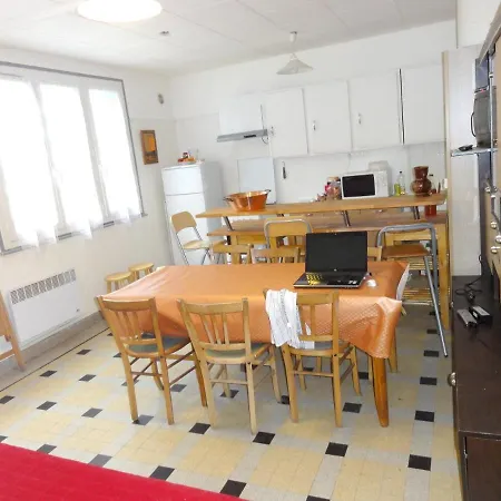 Apartman Appartement De 2 Chambres A La Bourboule Avec Magnifique Vue Sur La Montagne Jardin Clos Et Wifi A 12 Km Des Pistes La Bourboule